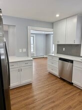 45 Garfield St in Bay Shore, NY - Building Photo - Building Photo