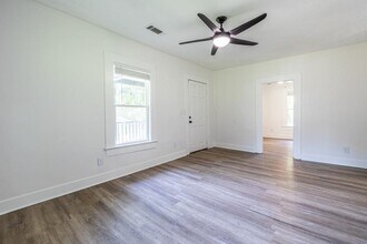 1871 Center Ave in Atlanta, GA - Building Photo - Building Photo