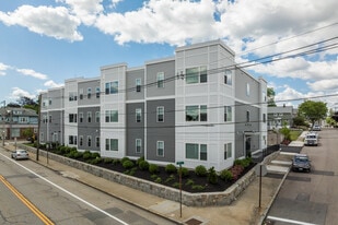 135 - 153 Waterman Ave in East Providence, RI - Building Photo