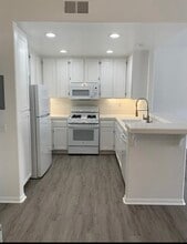 1460 Rancho Rose Way in Oceanside, CA - Building Photo - Building Photo