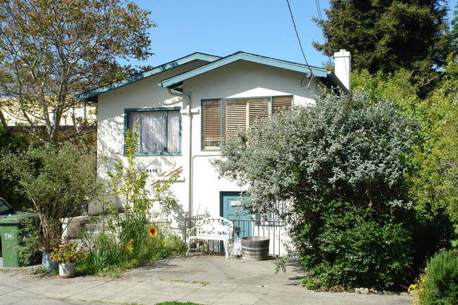 2234 Browning St in Berkeley, CA - Building Photo - Building Photo