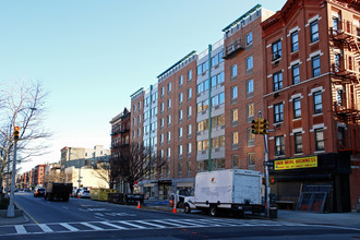 Salem Houses in New York, NY - Building Photo - Building Photo