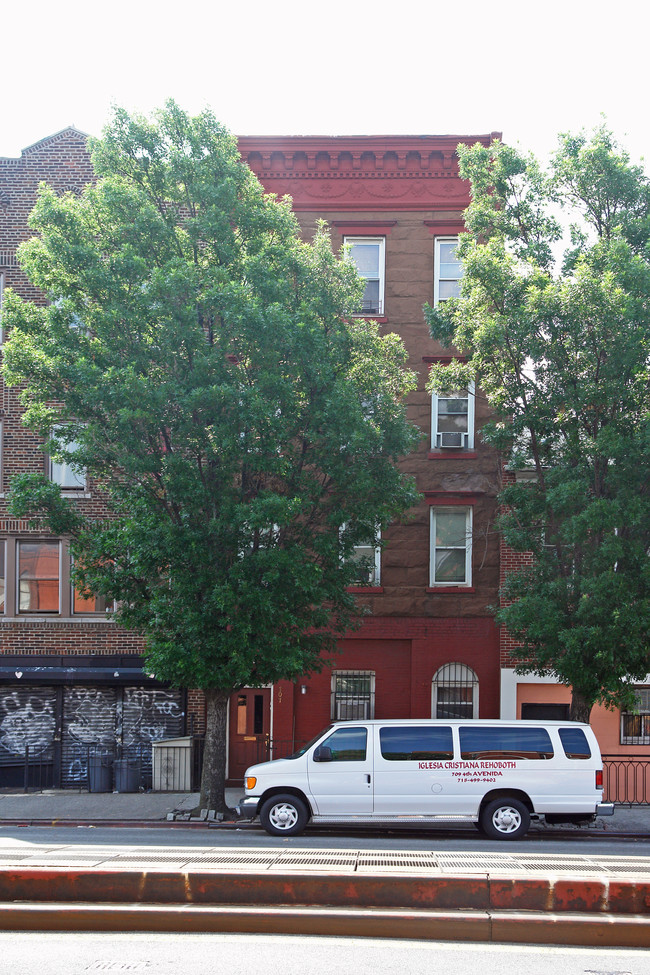 707 4th Ave in Brooklyn, NY - Building Photo - Building Photo