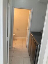 6639 Hidden Cove Dr in Davie, FL - Building Photo - Building Photo