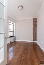 338 E 100th St, Unit 6B in New York, NY - Building Photo - Building Photo