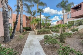7760 Margerum Ave in San Diego, CA - Building Photo - Building Photo