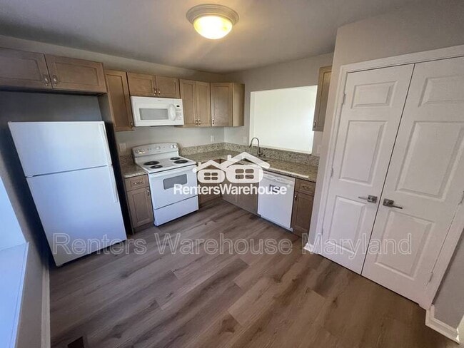 property at 3318 Cheverly Ct