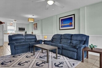 237 Sea Shore Dr in North Topsail Beach, NC - Building Photo - Building Photo