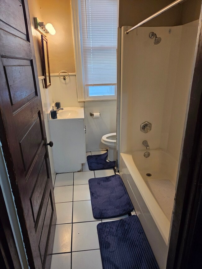 3421 Hartford St, Unit 3421 Hartford,
