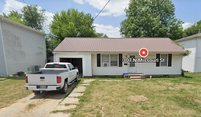 property at 307 N Missouri St