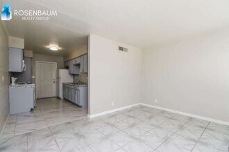 644 S Mesa Dr in Mesa, AZ - Foto de edificio - Building Photo