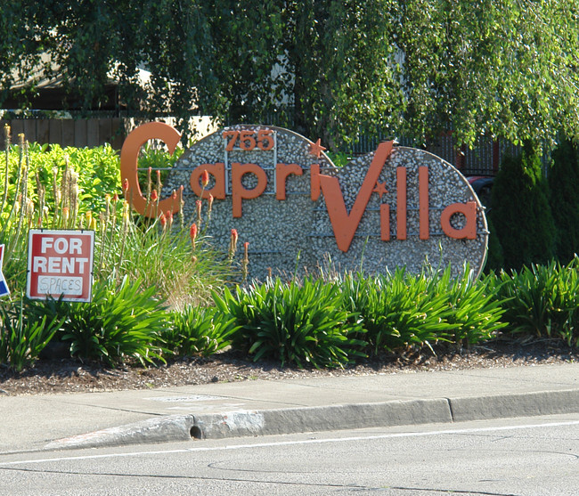 Capri Villa in Corvallis, OR - Building Photo - Building Photo