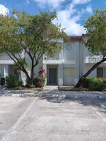 20869 NW 2nd St in Pembroke Pines, FL - Building Photo
