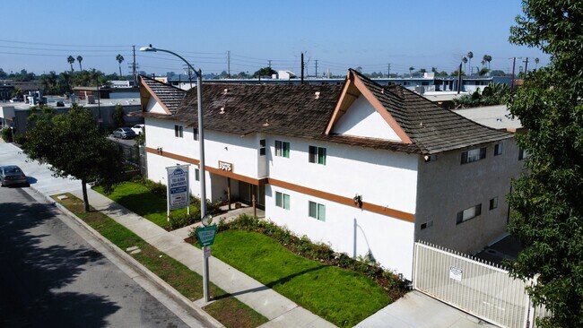 3505 Artesia Blvd in Torrance, CA - Building Photo - Building Photo