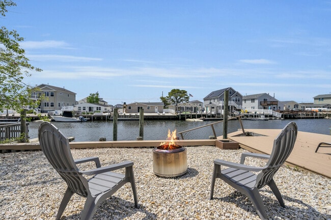 property at 26 S Spinnaker Dr
