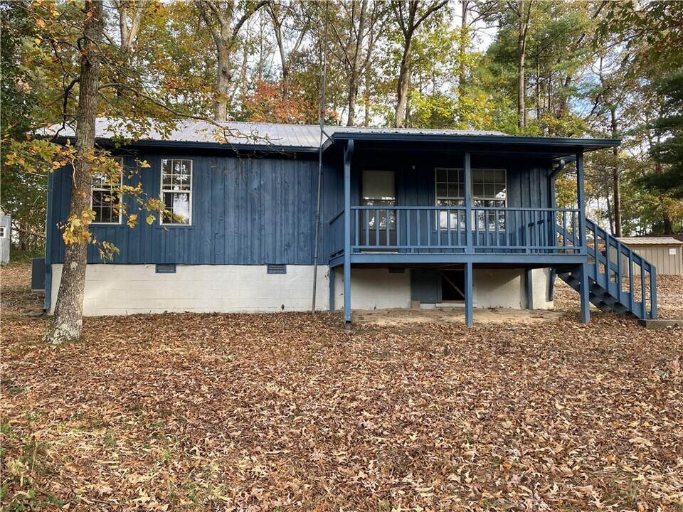 31 Souther Trail in Murrayville, GA - Building Photo