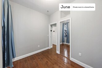 Room in Shared 4 bed/1.5 bath home in New York, NY - Building Photo - Building Photo