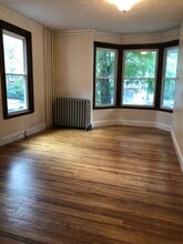 20 Grant St, Unit Apt 1 in Portland, ME - Foto de edificio - Building Photo