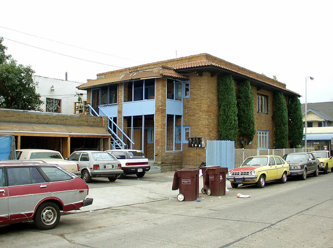 601 S Main St in Santa Ana, CA - Building Photo - Other