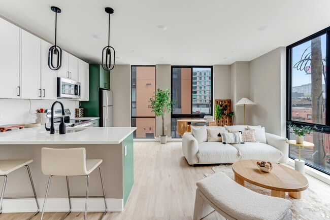 Five On Canal Apartments in Philadelphia, PA - Foto de edificio - Building Photo