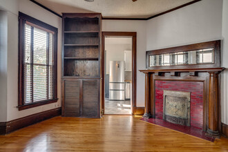 3040 James Ave S, Unit 4 in Minneapolis, MN - Building Photo - Building Photo