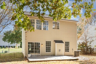 7515 Eurostar Dr in Charlotte, NC - Building Photo - Building Photo