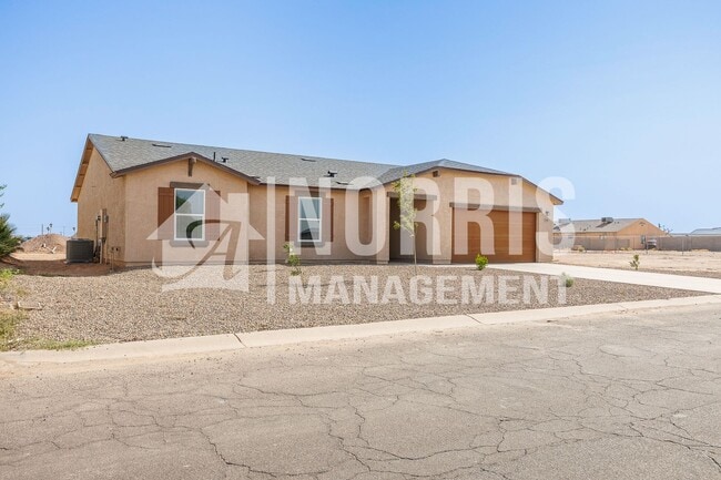 10498 W Carousel Dr in Arizona City, AZ - Building Photo - Building Photo