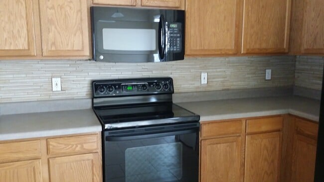 8442 S Burien Rd in Tucson, AZ - Building Photo - Building Photo