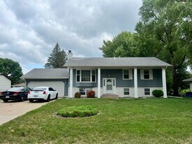 7225 168th St W in Rosemount, MN - Building Photo