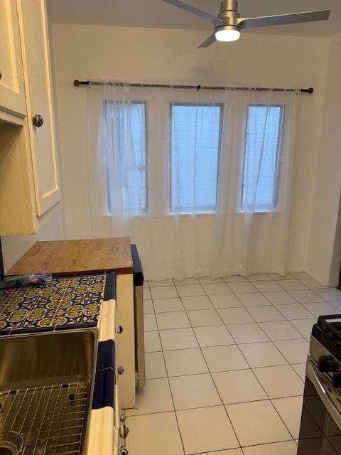 232 N Clark Dr in Beverly Hills, CA - Building Photo - Building Photo