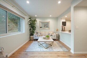 5736 Lauretta St in San Diego, CA - Building Photo - Building Photo