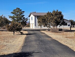 6 Ocaso Dr in Santa Fe, NM - Building Photo - Building Photo