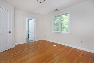 66 Pelham St in Newton, MA - Building Photo - Building Photo