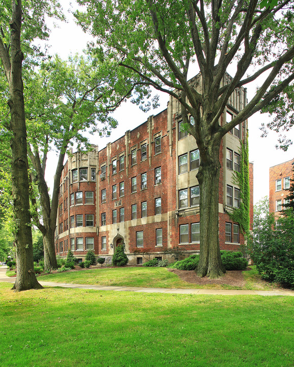 The Park Place Apartments in Cleveland, OH - Building Photo