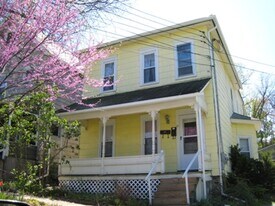 121 Columbia St in Ithaca, NY - Building Photo