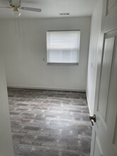 113 Hope Dr, Unit A in Upland, IN - Foto de edificio - Building Photo