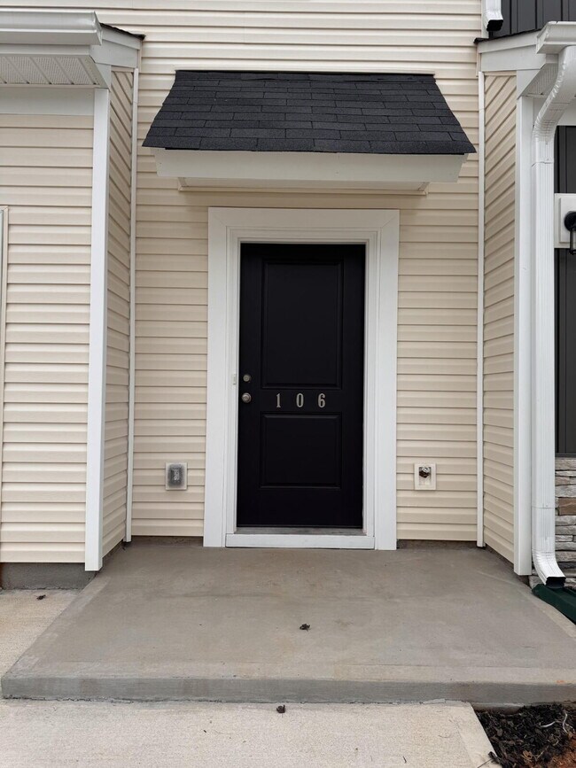106 Randwick Ln in Greer, SC - Foto de edificio - Building Photo
