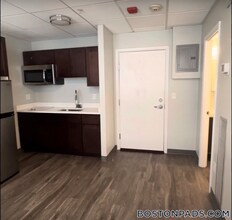 507 Main St, Unit 402 in Worcester, MA - Foto de edificio - Building Photo