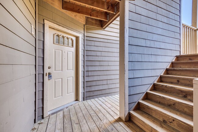 13822 Queens Harbor Rd in Charlotte, NC - Building Photo - Building Photo