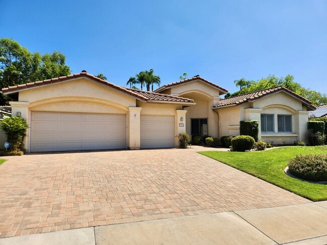 property at 3320 Avenida Magoria