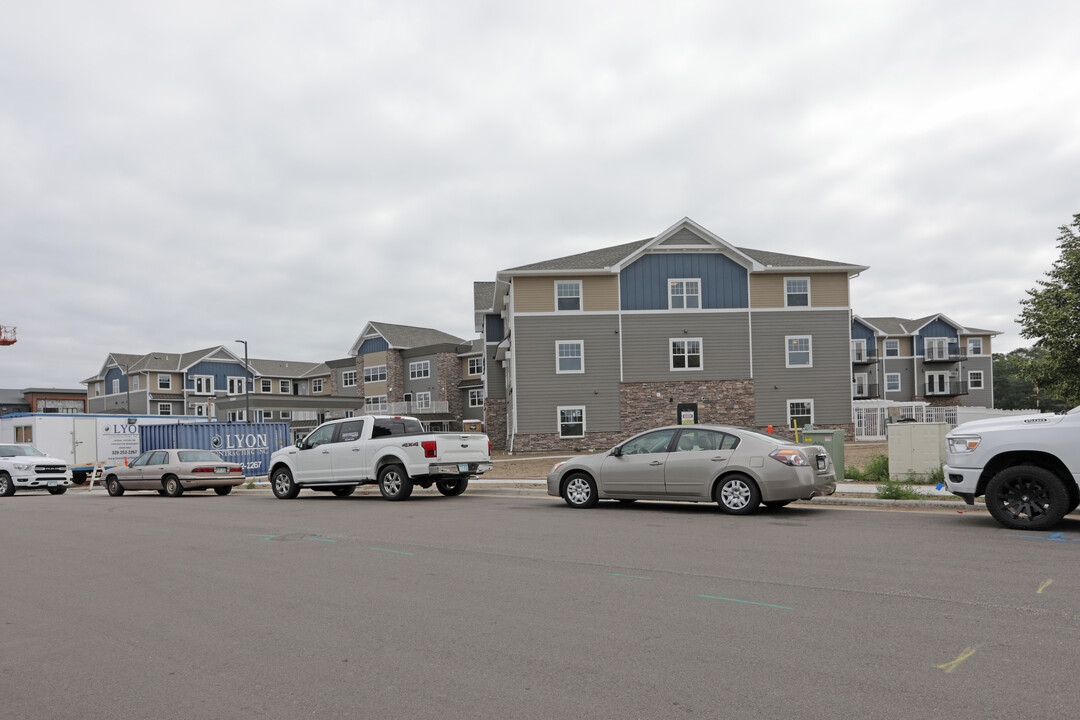 Fremont Village in Zimmerman, MN - Building Photo