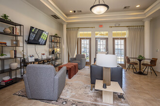 Reserve at Jefferson Crossing in Baton Rouge, LA - Foto de edificio - Interior Photo