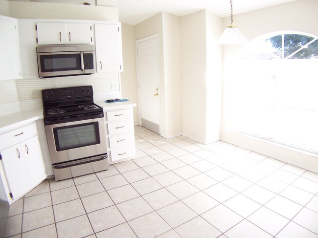 412 St Anns Dr in Winter Haven, FL - Foto de edificio - Building Photo