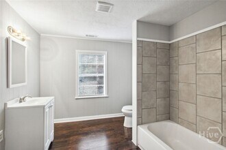 1001 Treat in Savannah, GA - Building Photo - Building Photo