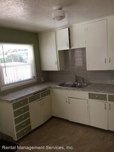 3901 SE 49th Ave in Portland, OR - Foto de edificio - Building Photo