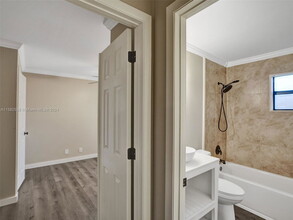 7750 W McNab Rd in Tamarac, FL - Building Photo - Building Photo