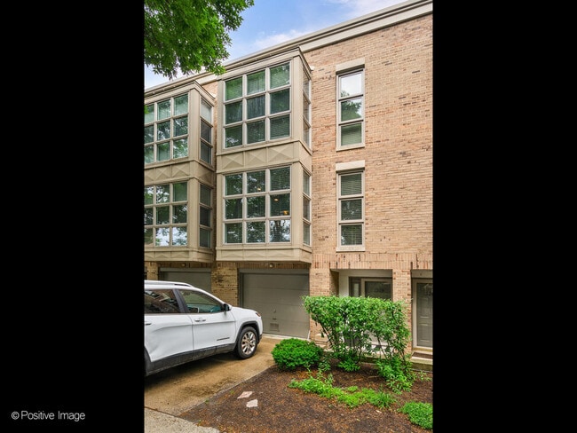property at 2309 N Wayne Ave