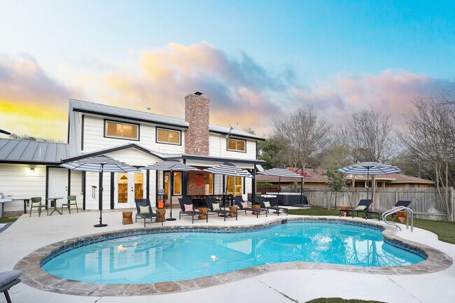 10807 Mount Ida Dr in San Antonio, TX - Building Photo - Building Photo