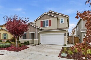16010 Testarossa St in Lathrop, CA - Building Photo