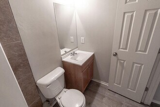 212 Wheaton Ct in Columbia, MO - Building Photo - Building Photo